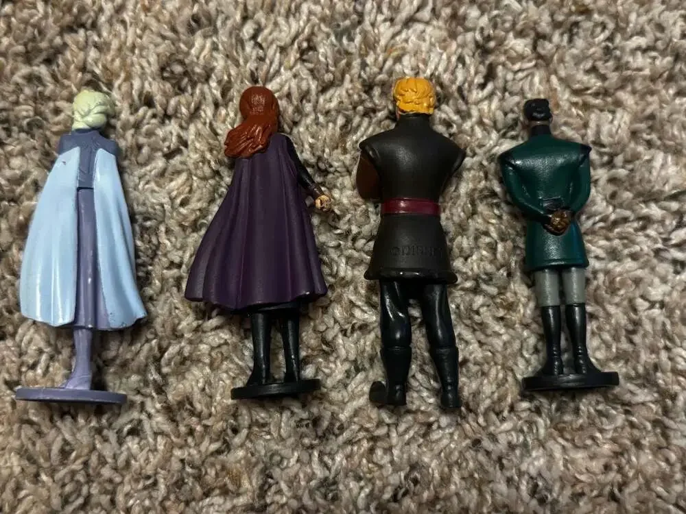 8PC Disney Frozen 2 Adventure Collection Figures Set Elsa Anna Kristoff Mattias